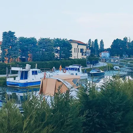 住宿加早餐酒店 Palmagrill *